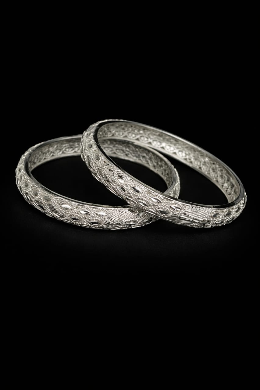 LuxeLeaf Silver Bangles