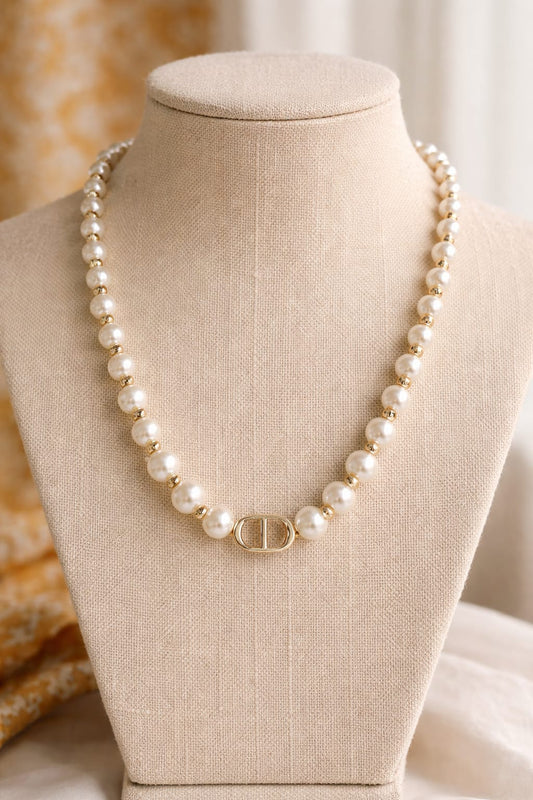 Luxury Pearl & Black Beaded Necklace Set