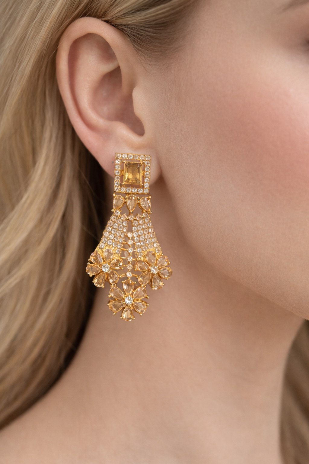 Sabrio Royale Drop Earrings