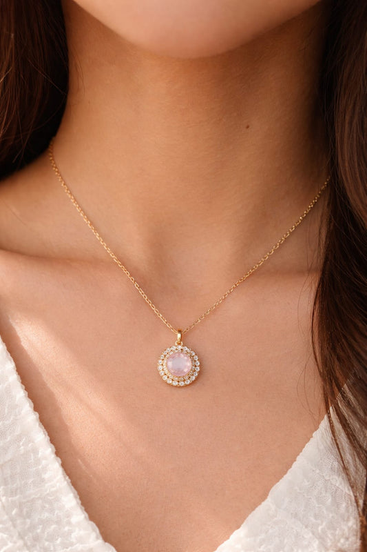 Sabrios HeartGlow Pendant